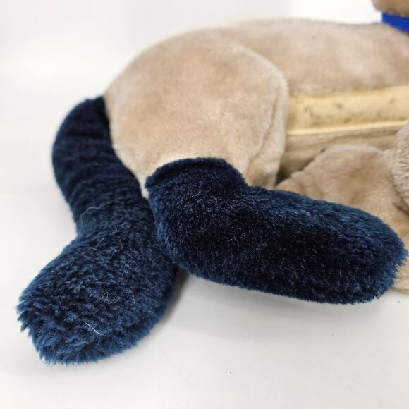 Vintage 1980s R Dakin Stuffed Plush Animal Siamese Mom Cat Laying Kitten Baby - Picture 4 of 15